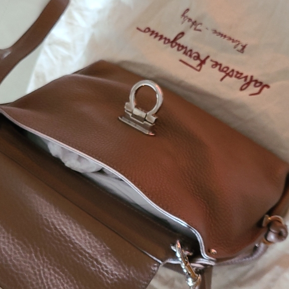 Salvatore Ferragamo Gancini lock bag - Picture 2 of 3